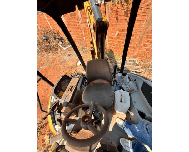 Foto de 1 Retroescavadeira Caterpillar | CAT 416E | Ano 2013