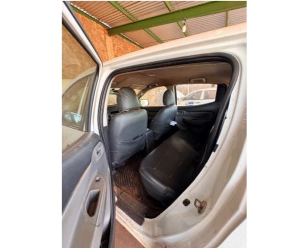 Foto de 1 Veículo | MMC/L200 TRITON SPT GL | Diesel | Cor Branca | Ano/Modelo 2018/2019 | Placa PQZ7F99 | RENAVAM 01188785998 | Chassi 93XLJKL1TKCJ17780