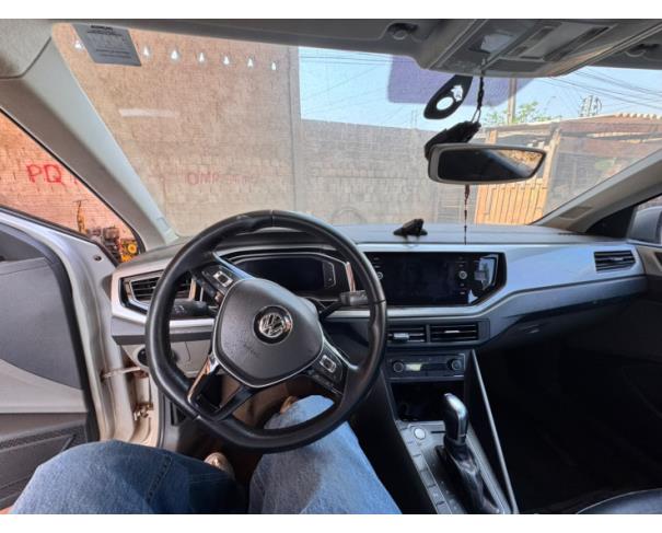Foto de 1 Veículo | Volkswagen Virtus HL AD | Álcool/Gasolina | Cor Prata | Ano/Modelo 2018/2018 | Placa PRK5846 | RENAVAM 01164090167 | Chassi 9BWDH5BZ4JP068920.
