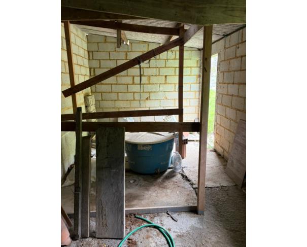 Foto de 1 Terreno | Área de 1.071,29m² | Contando Com Uma Pequena Construção de 23m² | Rua João de Oliveira Pereira, S/Nº | Bairro Ribeirão | Ilha Bela/SP