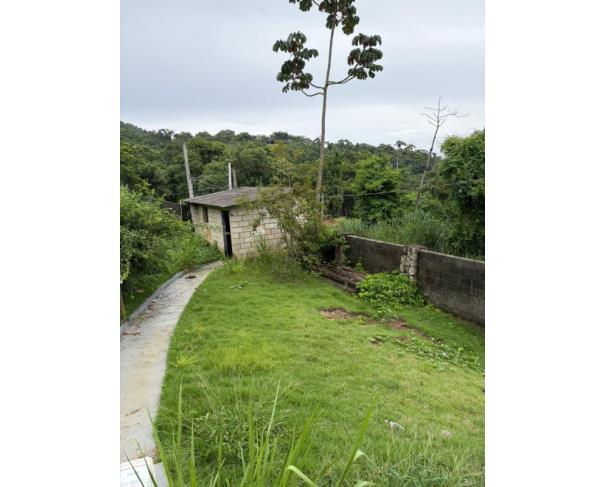 Foto de 1 Terreno | Área de 1.071,29m² | Contando Com Uma Pequena Construção de 23m² | Rua João de Oliveira Pereira, S/Nº | Bairro Ribeirão | Ilha Bela/SP