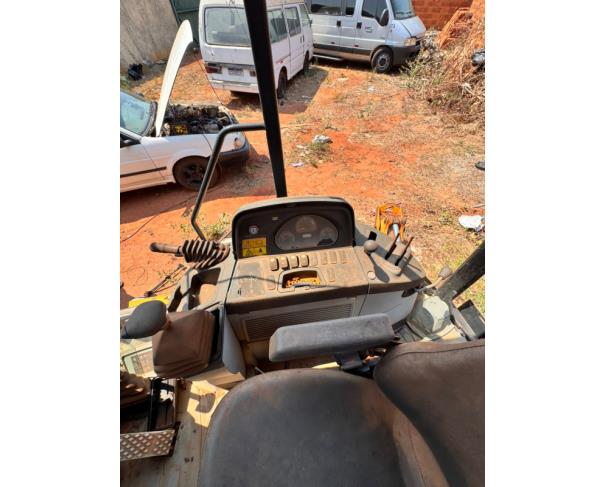 Foto de 1 Retroescavadeira Caterpillar | CAT 416E | Ano 2013