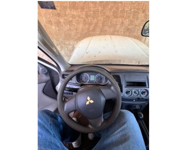Foto de 1 Veículo | MMC/L200 TRITON SPT GL | Diesel | Cor Branca | Ano/Modelo 2018/2019 | Placa PQZ7F99 | RENAVAM 01188785998 | Chassi 93XLJKL1TKCJ17780