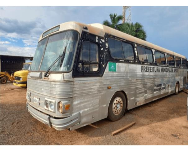 Foto de 1 Ônibus | Scania K113 CL 4X2 360 | Diesel | Cor Prata | Ano/Modelo 1996/1996 | Placa EVC7116 | RENAVAM 00658223984 | Chassi 9BSKC4X2BR3465685