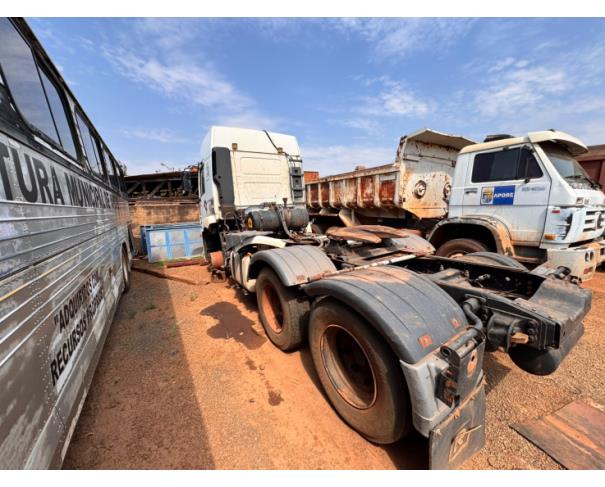 Foto de 1 Caminhão | Volkswagen 25.390 CTC 6x2 | Diesel | Cor Branca | Ano/Modelo 2013/2014 | Placa OOA4E17 | RENAVAM 00598731830 | Chassi 9536T8277ER411145