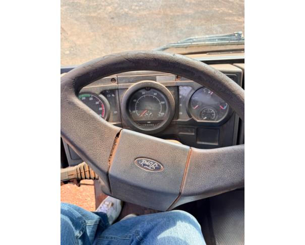 Foto de 1 Caminhão | FORD/CARGO 1119 E Turbo | Diesel | Cor Branca | Ano/Modelo 2017/2018 | Placa PRI3275 | RENAVAM 01137116630 | Chassi 9BFWEA7B8JBS42975