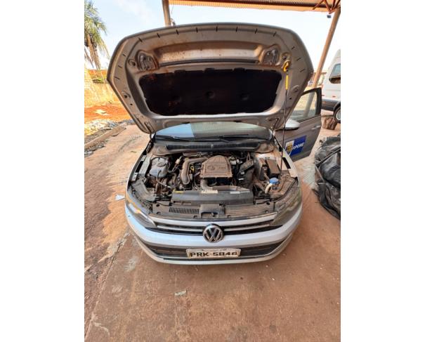 Foto de 1 Veículo | Volkswagen Virtus HL AD | Álcool/Gasolina | Cor Prata | Ano/Modelo 2018/2018 | Placa PRK5846 | RENAVAM 01164090167 | Chassi 9BWDH5BZ4JP068920.