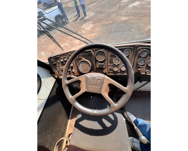 Foto de 1 Ônibus | Scania K113 CL 4X2 360 | Diesel | Cor Prata | Ano/Modelo 1996/1996 | Placa EVC7116 | RENAVAM 00658223984 | Chassi 9BSKC4X2BR3465685