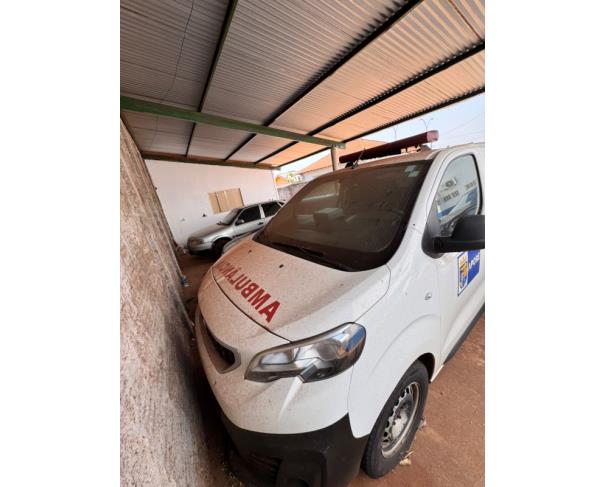 Foto de 1 Veículo | PEUGEOT EXPERT A6 AMB | Diesel | Cor Branca | Ano/Modelo 2021/2022 | Placa RCA2H89 | RENAVAM 01289817356 | Chassi 9V8BBBHXGNA803396