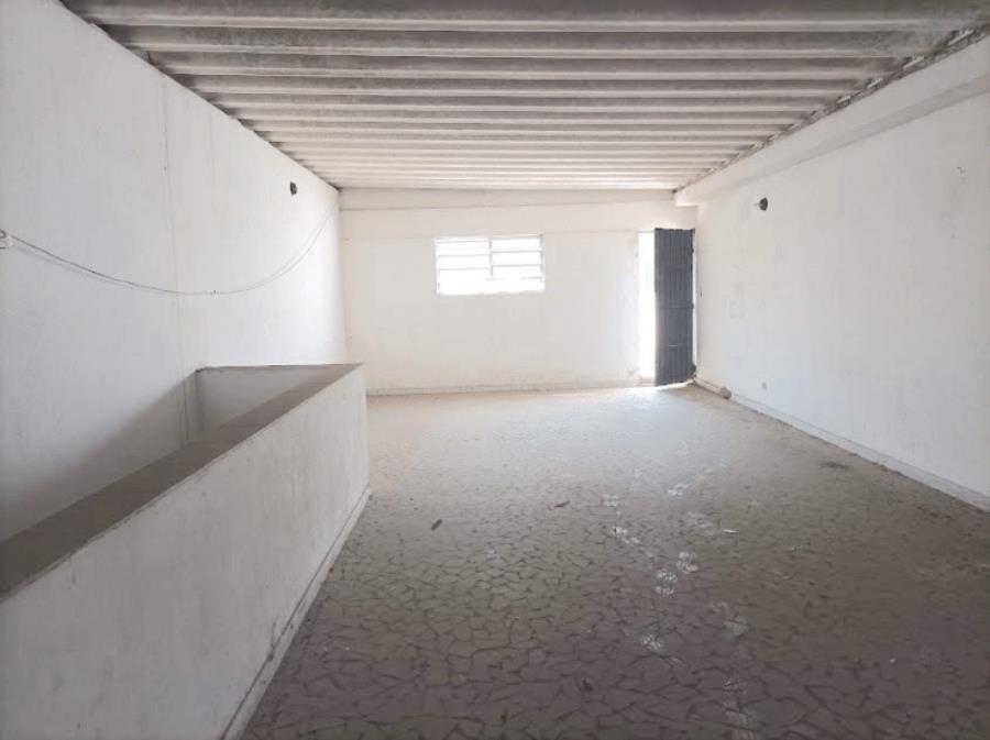 Prédio | Área de 242m² | Área Construída 461,65² | Comercial | 03 Pavimentos | 02 Vagas de Garagem | Salão com Portas Blindex | Depósito | Oficina | Segundo Pavimento | Salas Separadas | Solário Imóvel | Área de 242m² | Área Construída 46, localizado em Santos - SP