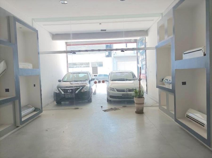 Prédio | Área de 242m² | Área Construída 461,65² | Comercial | 03 Pavimentos | 02 Vagas de Garagem | Salão com Portas Blindex | Depósito | Oficina | Segundo Pavimento | Salas Separadas | Solário Imóvel | Área de 242m² | Área Construída 46, localizado em Santos - SP
